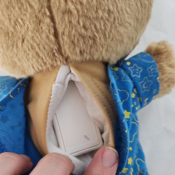 Teddy Ruxpin Talking Plush Stuffed Animal Bear Hug And Sing Tested Works 2018 - Picture 9 of 9